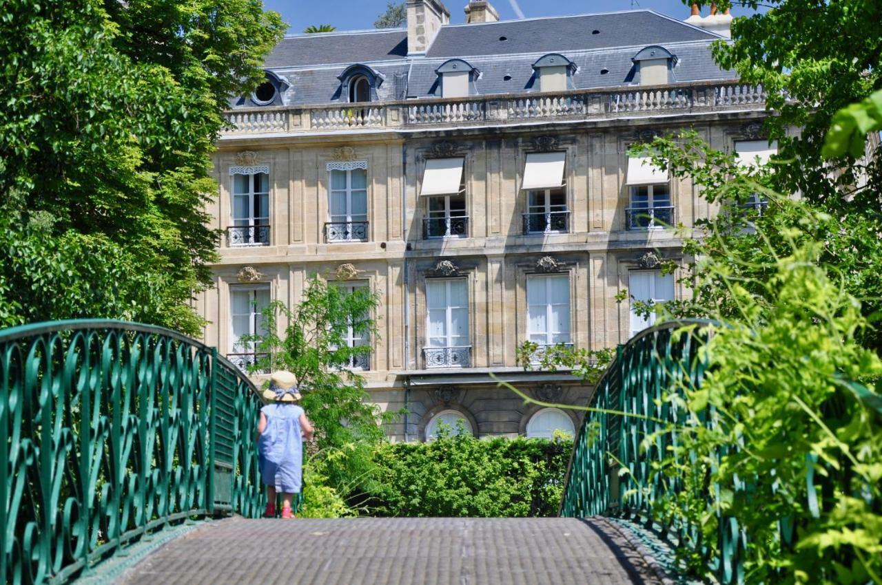 Romance au coeur de Bordeaux / Jardin Public Extérieur photo