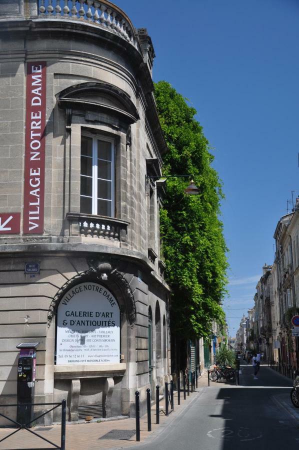 Romance au coeur de Bordeaux / Jardin Public Extérieur photo