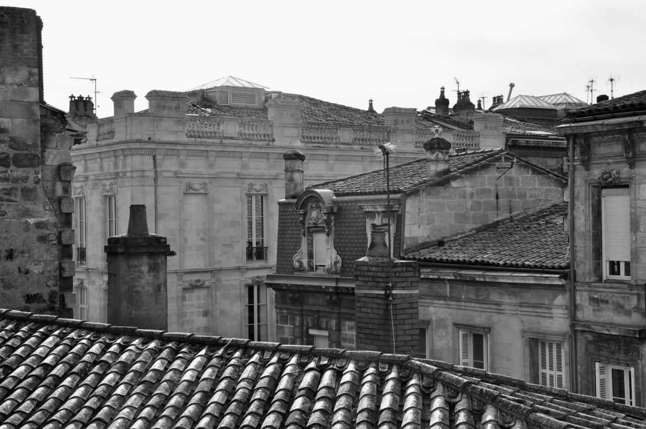 Romance au coeur de Bordeaux / Jardin Public Extérieur photo